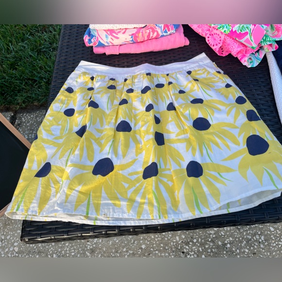 Lilly Pulitzer flower skirt - Picture 1 of 1
